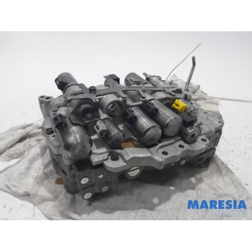 Peugeot - 2008 - Bloc soupapes hydraulique