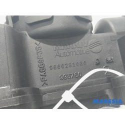 Peugeot - Partner - Rocker cover