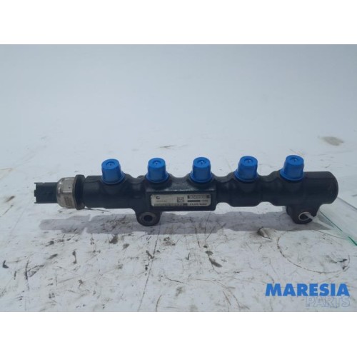 Peugeot - Partner - Fuel injector nozzle