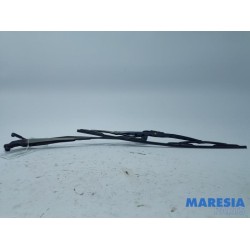 Citroen - C1 - Front wiper arm
