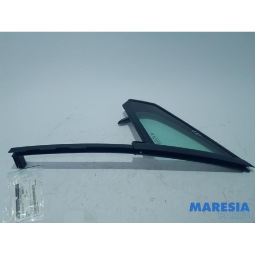 Peugeot - 208 - Dreieckfenster links vorne