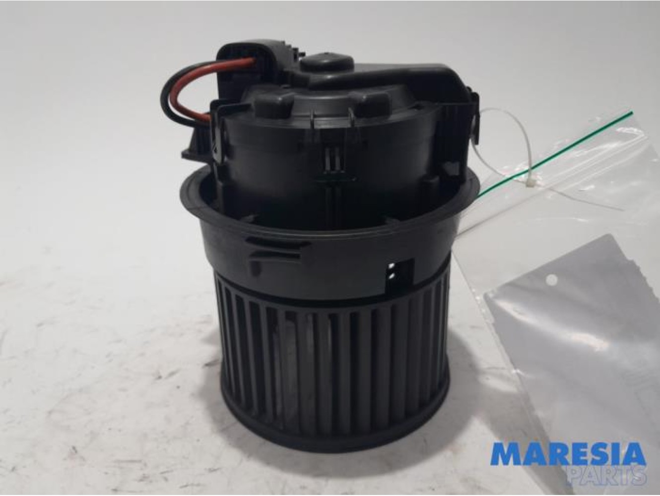 Peugeot - 208 - Heating and ventilation fan motor