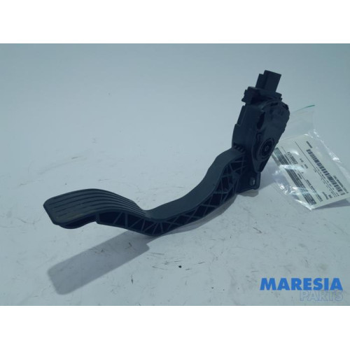 Peugeot - 208 - Gaspedalposition Sensor