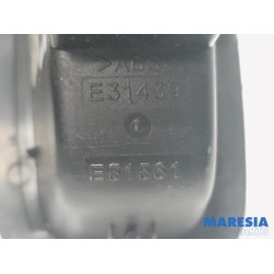 Peugeot - 208 - Multi-functional window switch