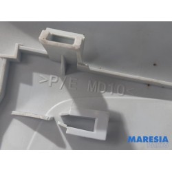 Peugeot - 208 - Innenbeleuchtung vorne