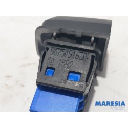 Peugeot - 208 - Panic lighting switch