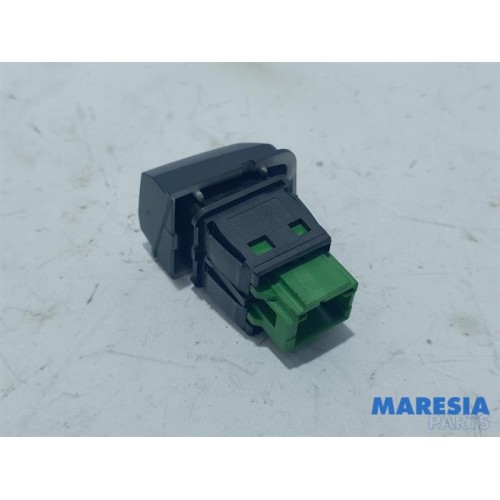 Peugeot - 208 - Central locking switch
