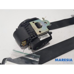 Peugeot - 208 - Front seatbelt, left