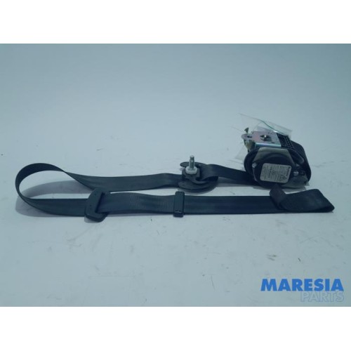 Peugeot - 208 - Front seatbelt, right