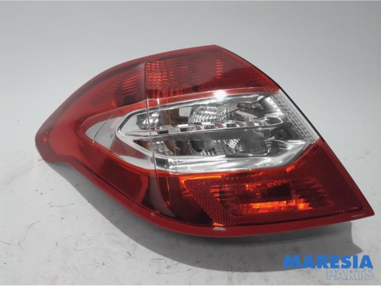 Citroen - C4 - Taillight, left