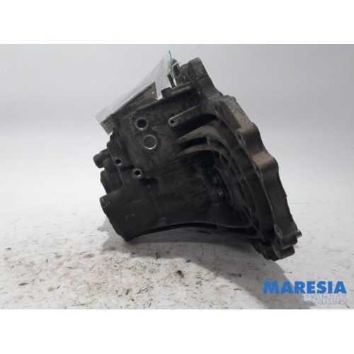 Renault - Megane - Gearbox casing