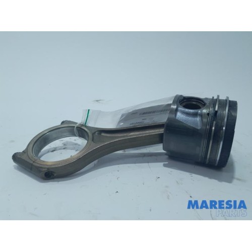 Citroen - C5 - Connecting rod