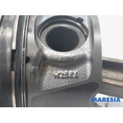 Citroen - C5 - Connecting rod