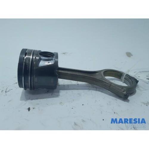 Citroen - C5 - Connecting rod