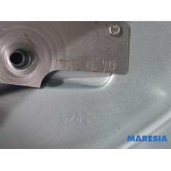 Peugeot - Partner - Gearbox cover