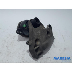 Renault - Espace - Engine mount