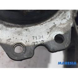 Renault - Espace - Engine mount