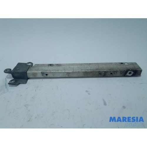 Renault - Espace - Subframe