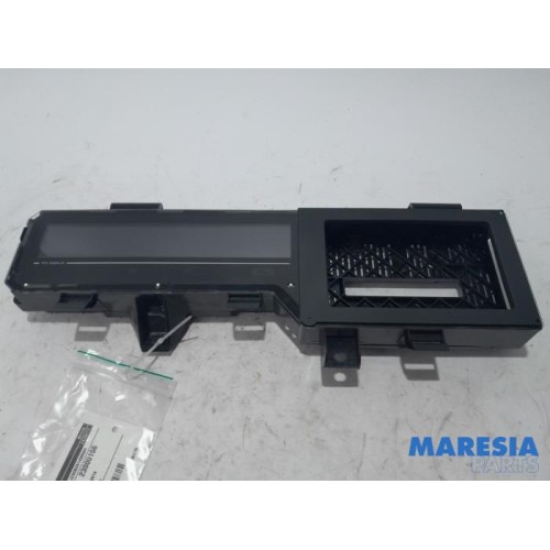 Renault - Scenic - Instrument panel
