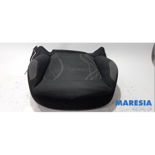 Peugeot - 208 - Sitz Sitzfläche links