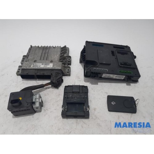 Renault - Scenic - Engine management computer