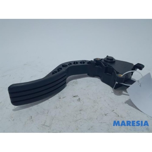 Renault - Scenic - Throttle pedal position sensor