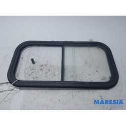 Fiat - Ducato - Bulkhead window