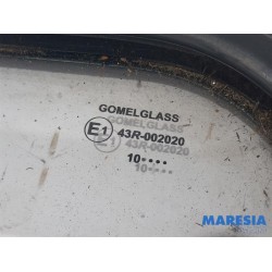 Fiat - Ducato - Bulkhead window