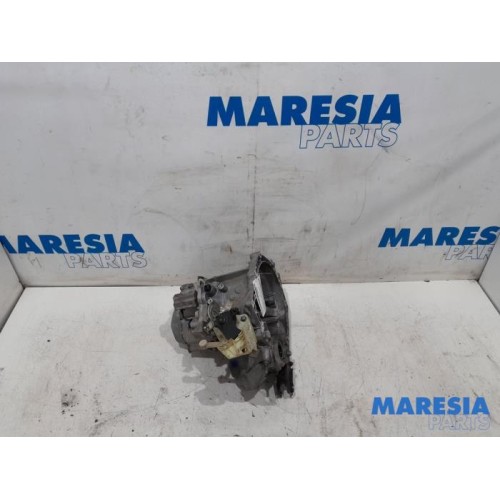 Peugeot - 208 - Gearbox