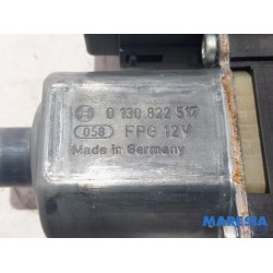 Renault - Scenic - Door window motor