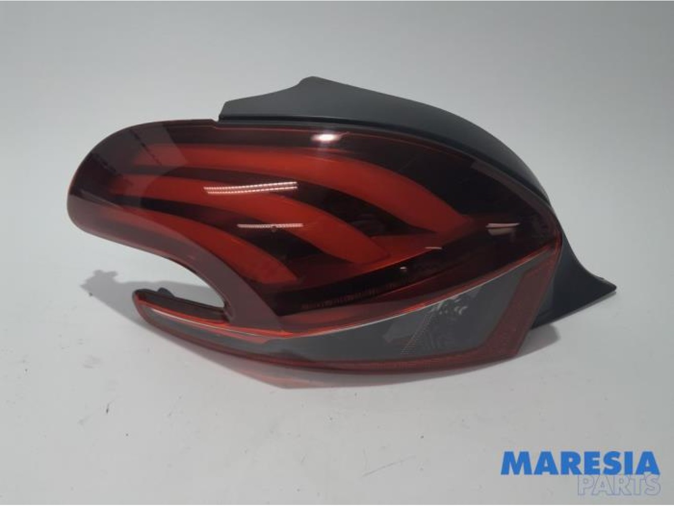 Peugeot - 208 - Achterlicht links