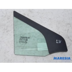 Renault - Scenic - Quarter light, front left