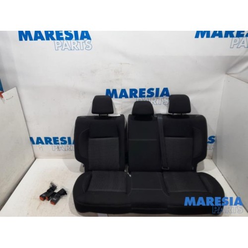 Peugeot - 208 - Rear bench seat