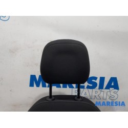 Peugeot - 208 - Sitz links