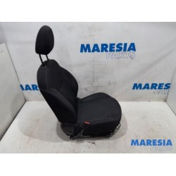 Peugeot - 208 - Sitz links