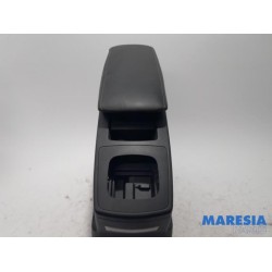 Renault - Scenic - Armrest