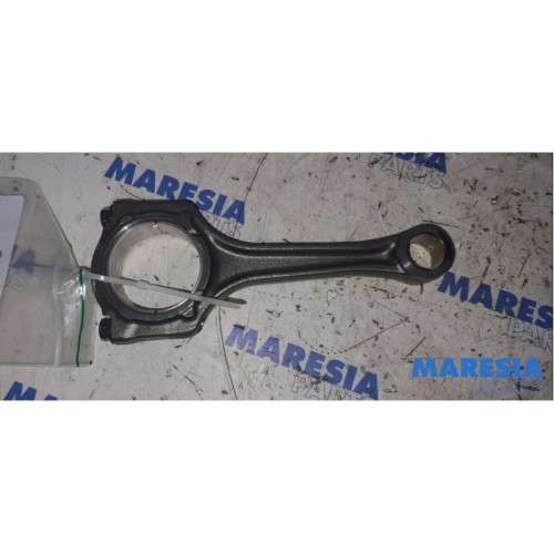 Fiat - Doblo - Connecting rod