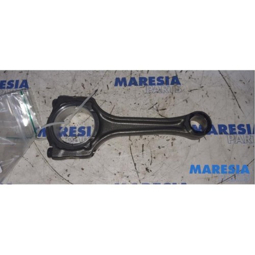 Fiat - Doblo - Connecting rod