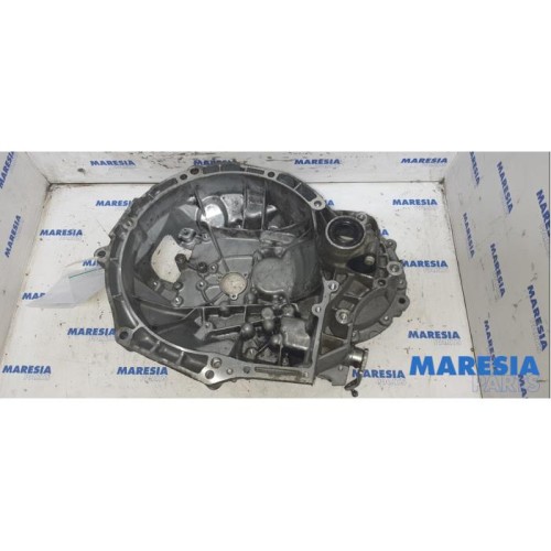 Peugeot - 207 - Cache boite de vitesses