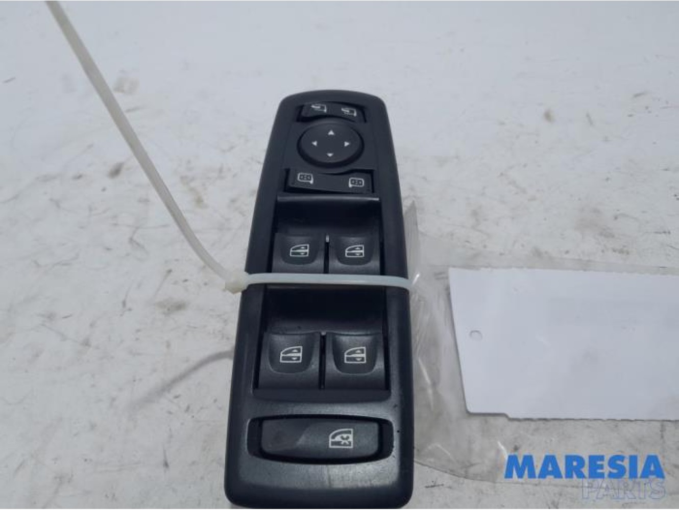 Renault - Megane - Multi-functional window switch