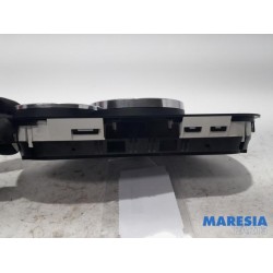 Renault - Megane - Instrumentenbrett
