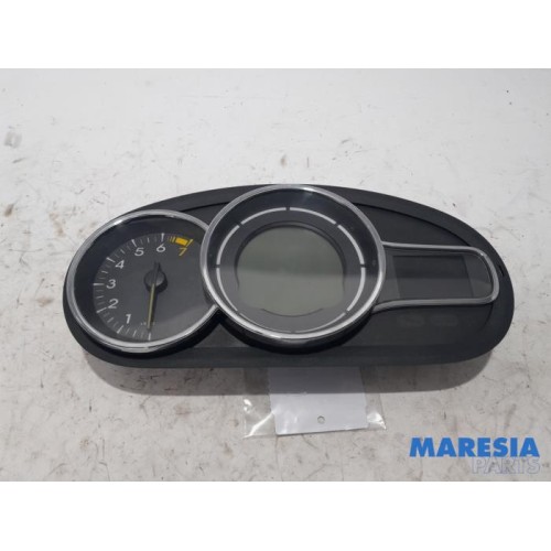 Renault - Megane - Instrumentenbrett