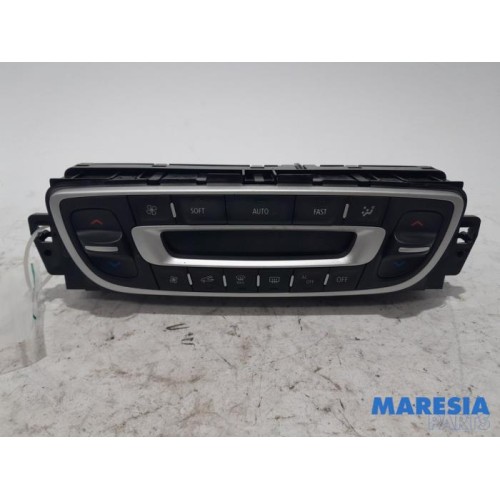 Renault - Megane - Panneau de commandes chauffage