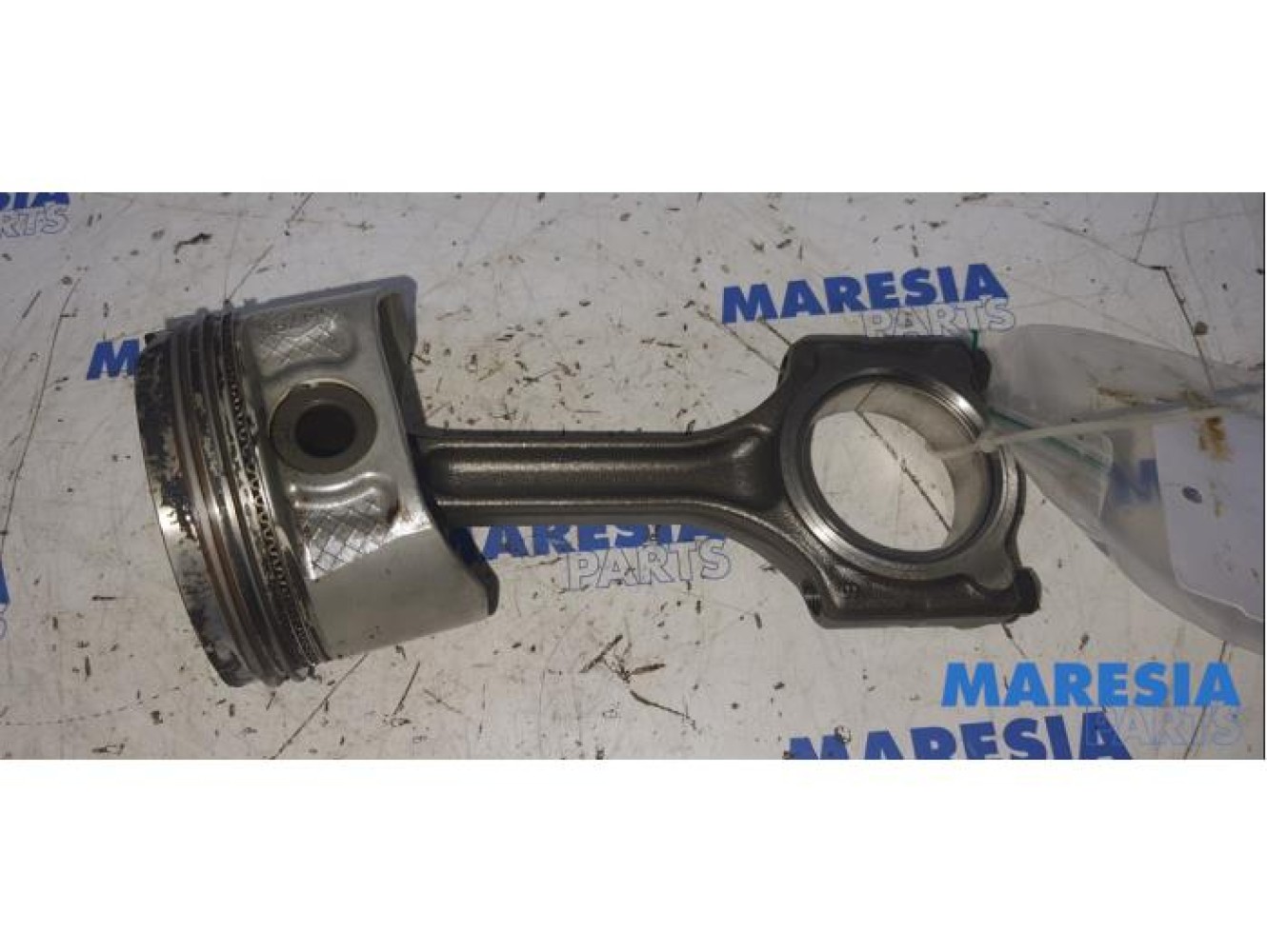 Renault - Scenic - Connecting rod
