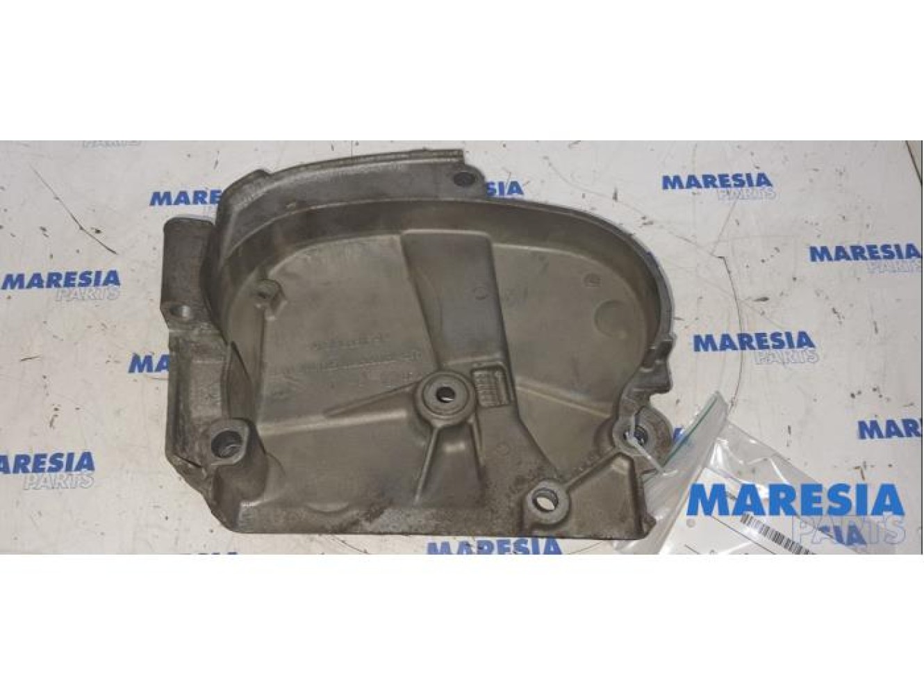 Renault - Scenic - Couvercle de distribution