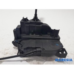 Renault - Megane - Front door lock mechanism 4-door, right