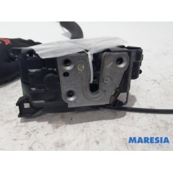 Renault - Megane - Front door lock mechanism 4-door, right