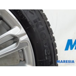 Peugeot - 208 - Sportvelgenset + banden