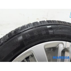 Peugeot - 208 - Sportvelgenset + banden