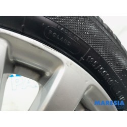 Peugeot - 208 - Sportvelgenset + banden